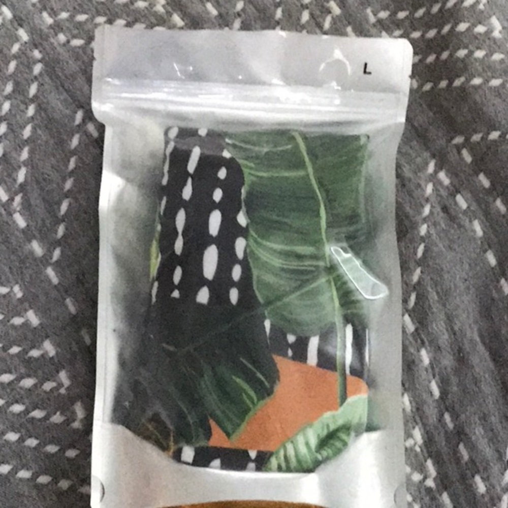 New Goldsheep Leggings Size Large